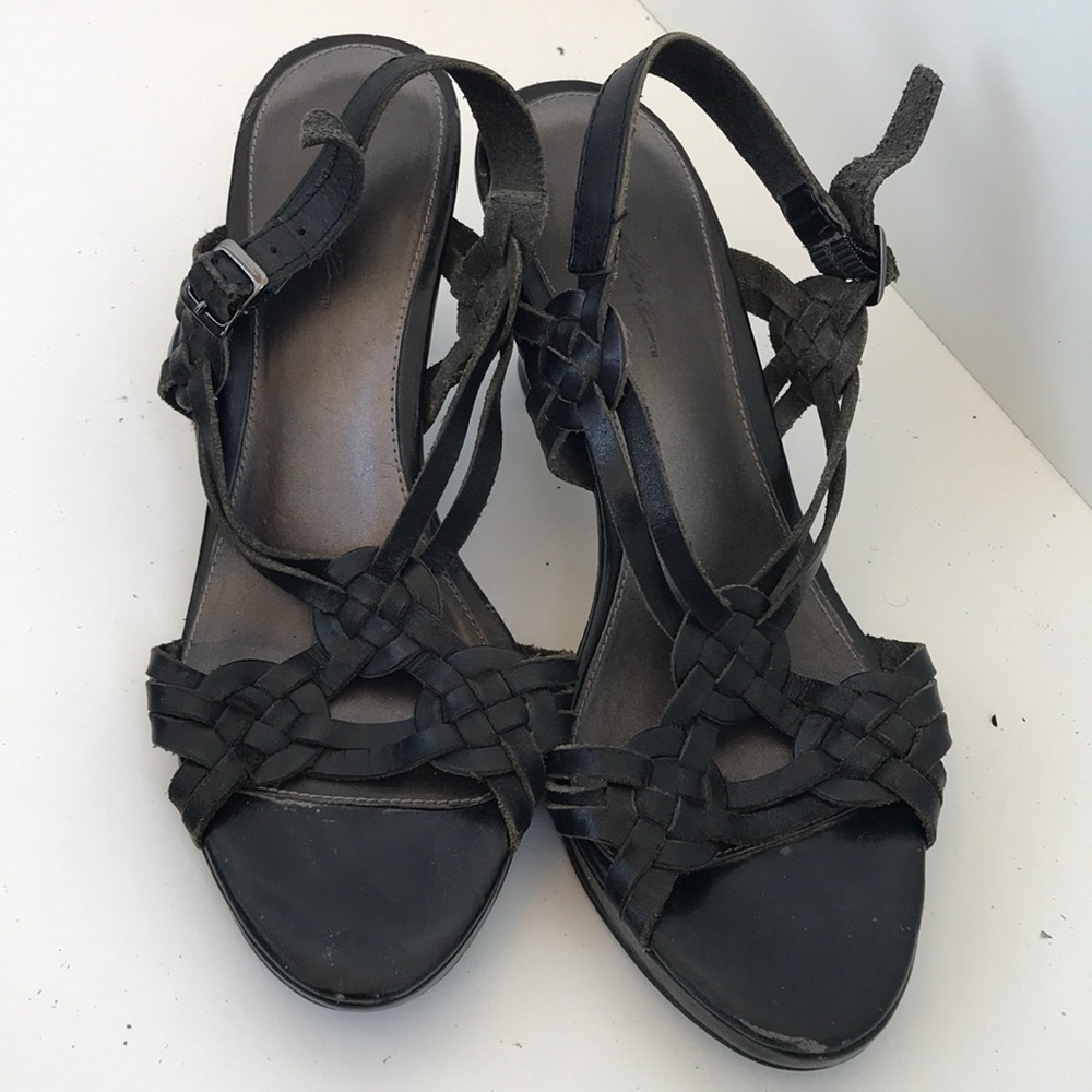 Leather heels sandals Sz 8